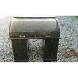 113, eiken rolbureau te koop.