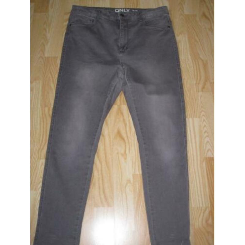 DAMES JEANS van ONLY. Maat:L/XL.