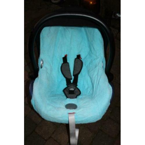 Maxi cosi is makkelijk mee te nemen of voor tweede auto enz