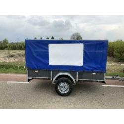 Hapert Bakwagen met huif