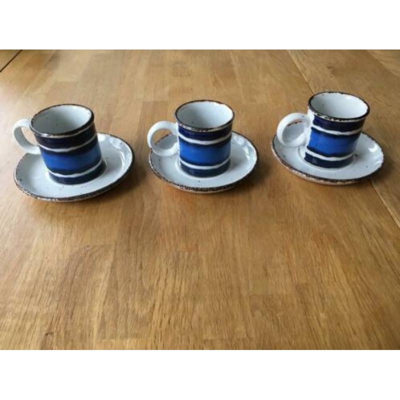 3 Midwinter kop en schotel blauw Stonehenge mokka/espresso