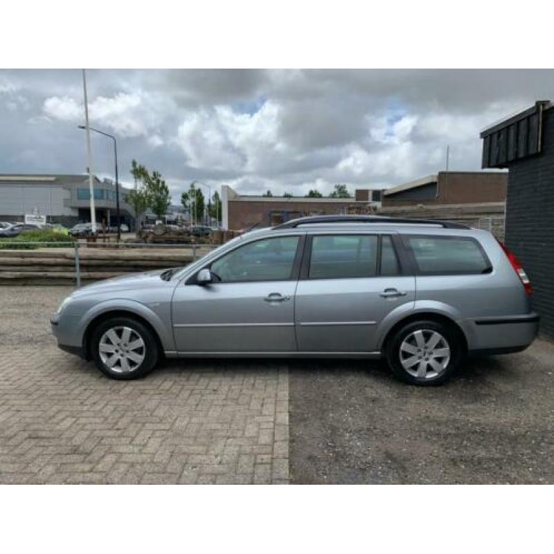 Ford Mondeo Wagon 2.0-16V First Edition 2de eigenaar airco e