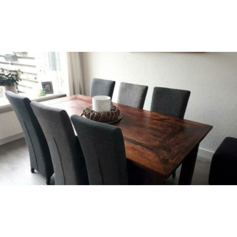 Teakhouten, koloniale eettafel