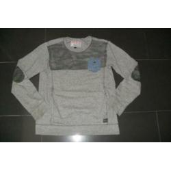 Retour sweater Maat 140 (10)