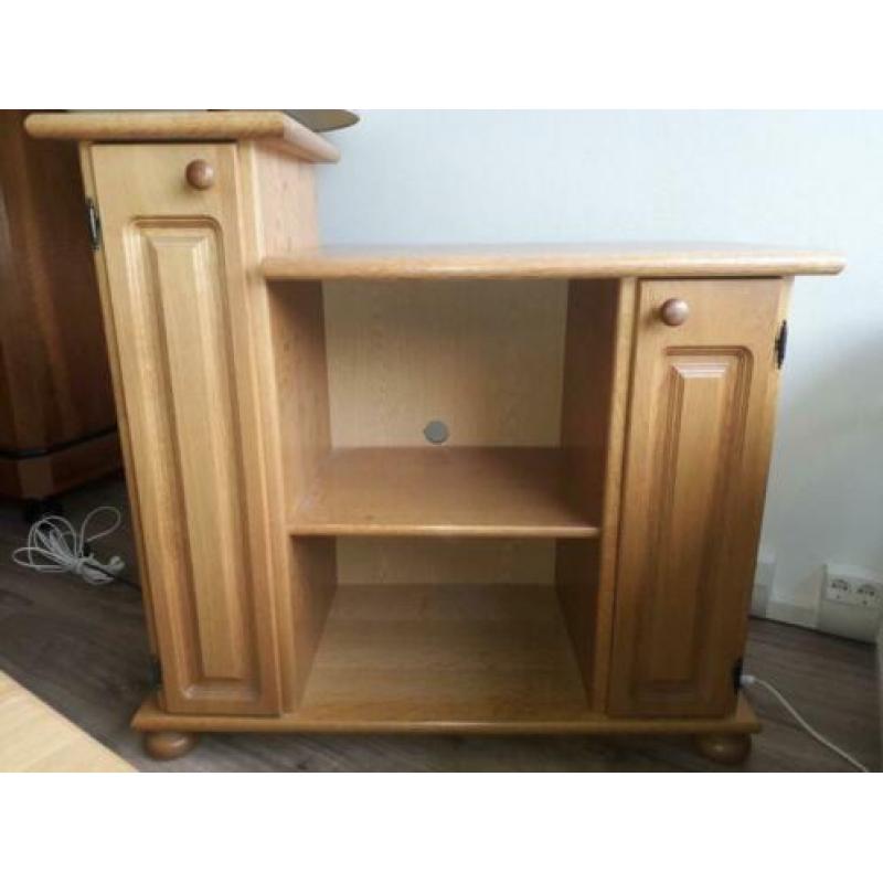 TV-kastje / Dressoir Eiken «BIED»