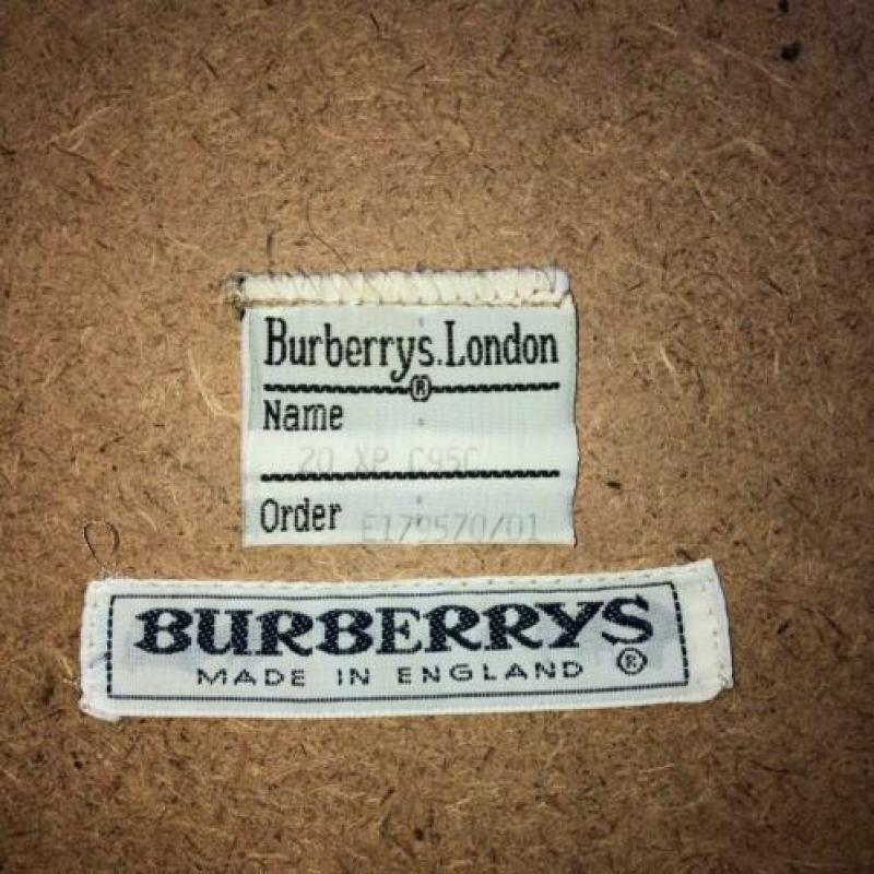 burberry lijstjes en spiegel met originele burberry stof