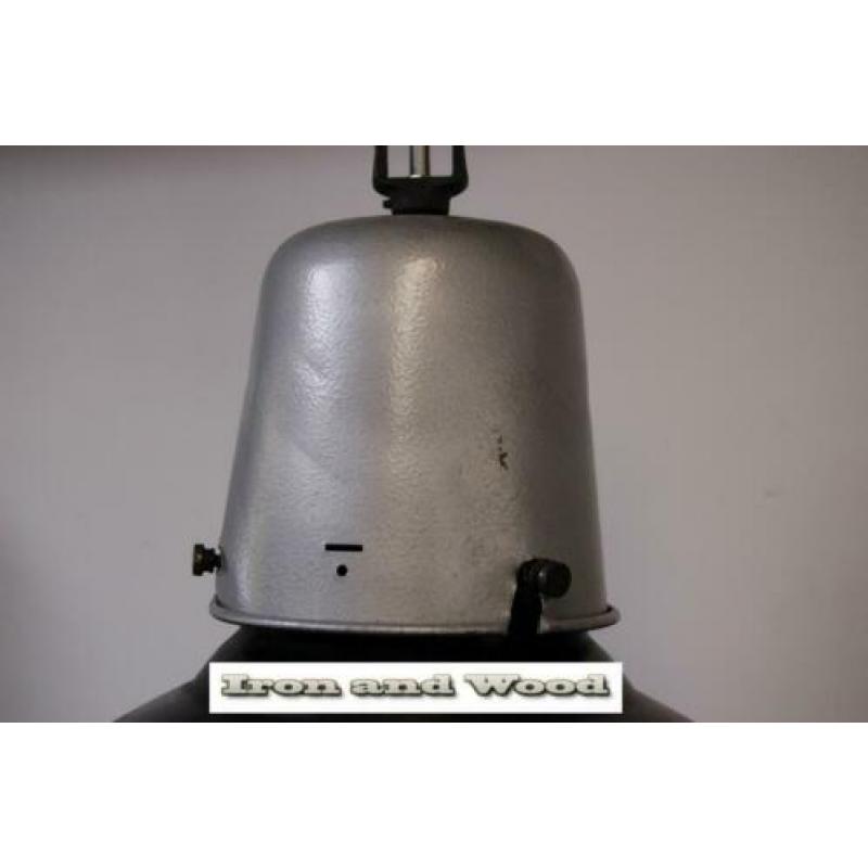 Zwarte emaille industriele lamp / fabriekslamp H38 D35