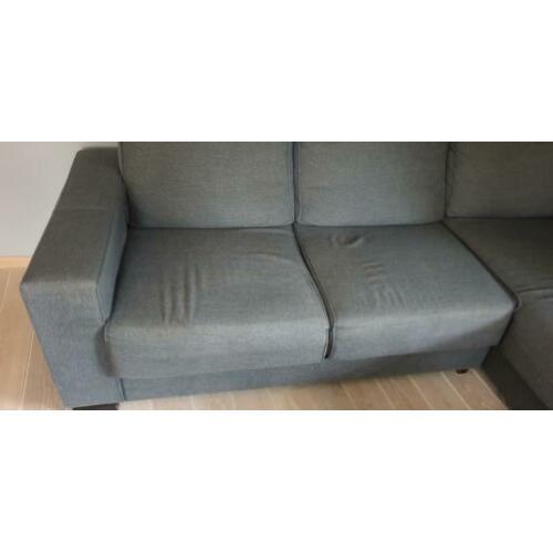 grijze stoffen hoekbank met longchair (rechts) Woood