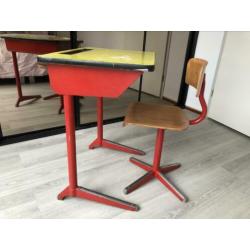 Vintage/Retro Schoolbank/tafel en Stoel