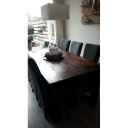 Teakhouten, koloniale eettafel