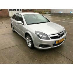 Opel Vectra GTS 2.2-16V Executive