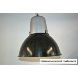 Zwarte emaille industriele lamp / fabriekslamp H38 D35