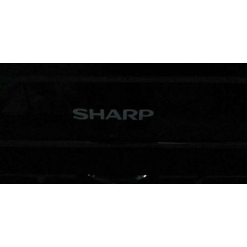 TV. Sharp. LC-3257E-BK. In uitstekende staat.