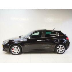 Alfa Romeo Giulietta 1.7 TBi Quadrifoglio Verde | Panoramada