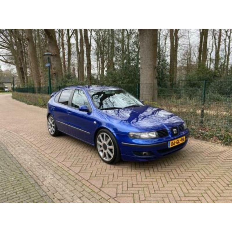 SEAT Leon 1.8-20VT Sport 180Pk zeer sportief
