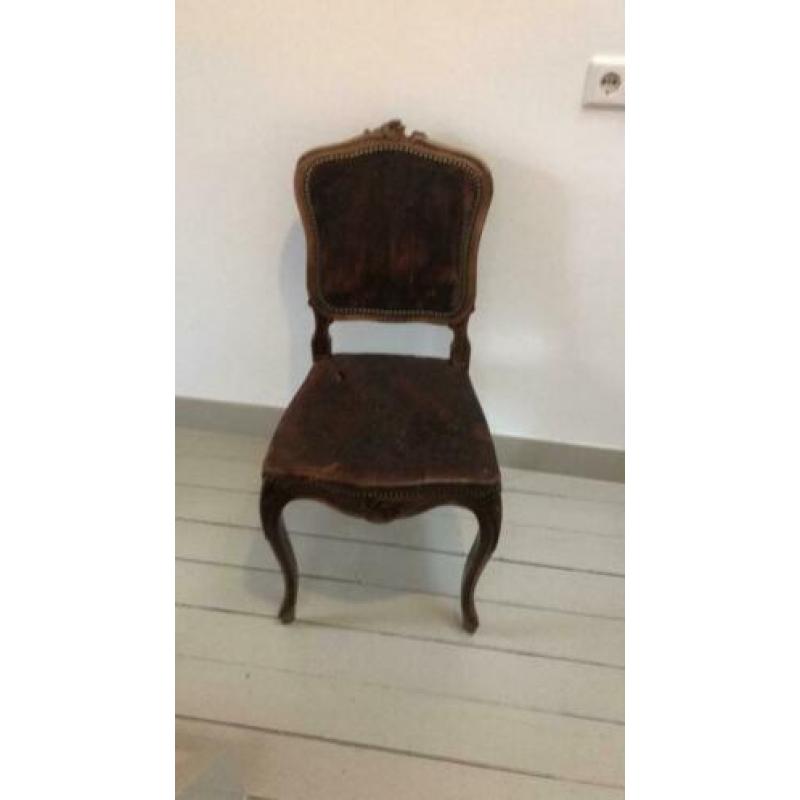 Houten stoel met lederen rug en zitting 1 stuks