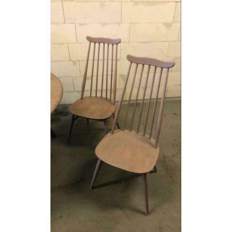 4 Vintage Luigi Ercolani design spijlenstoelen met tafel