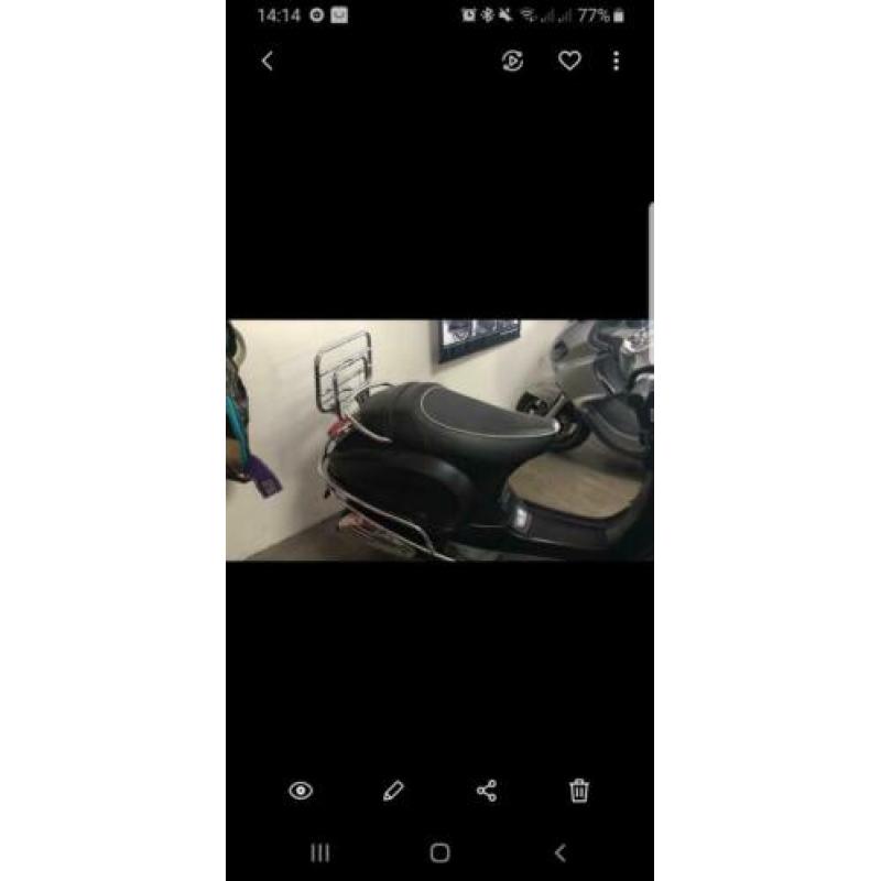 Vespa s 2005