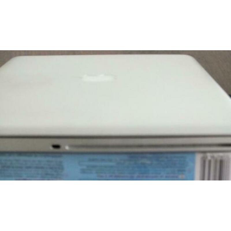 MacBookPro Earley 2011 8gb 250GB SSD