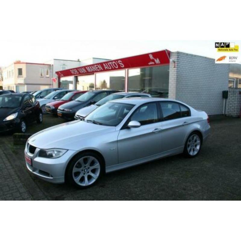 BMW 3-serie 320i Dynamic Executive