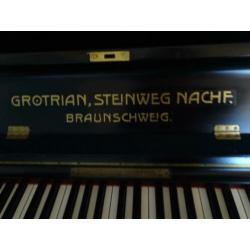 Gotrian Steinweg piano zwart