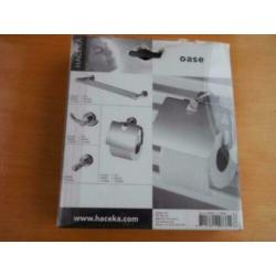064 Haceka Adoria Oase, closetrolhouder radiatorbevestiging