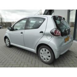 Toyota AYGO 1.0 VVT-i Now 5Drs Airco