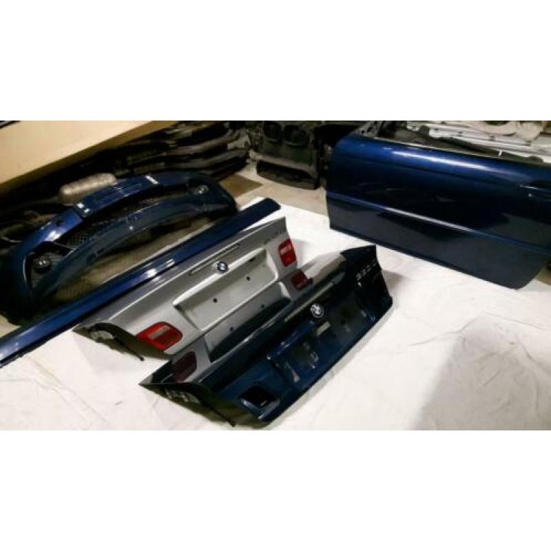 BMW e46 diverse delen trekhaak klep kap spiegels schermen