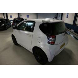 Toyota IQ AIRCO / NAVI / STOELVERWARMING / LUXE