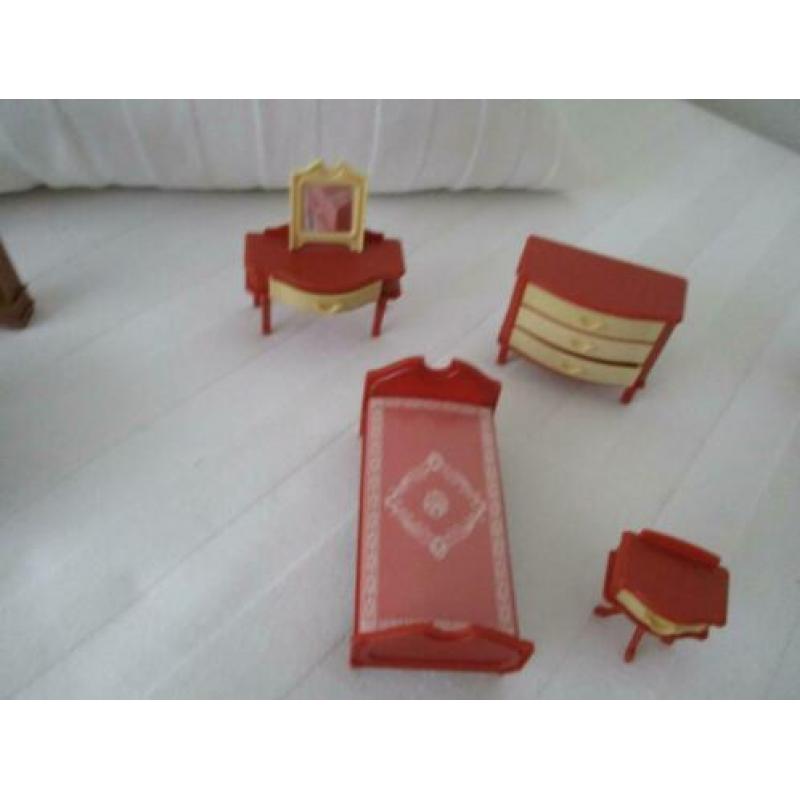 poppenhuis spullen en popjes enz