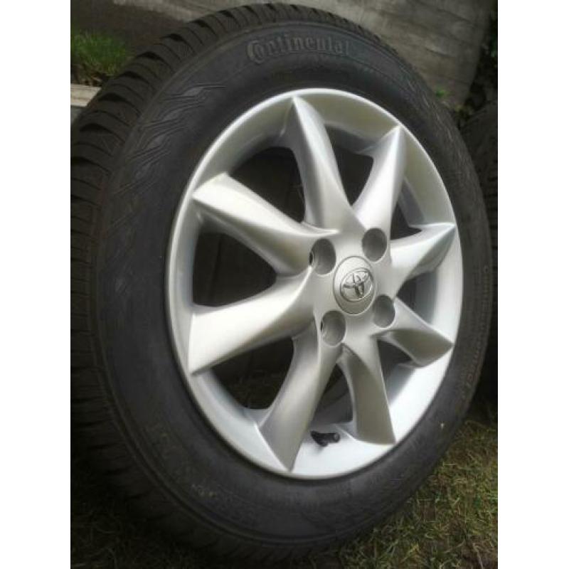 Nieuwe 14” originele toyota aygo velgen + banden 4x100