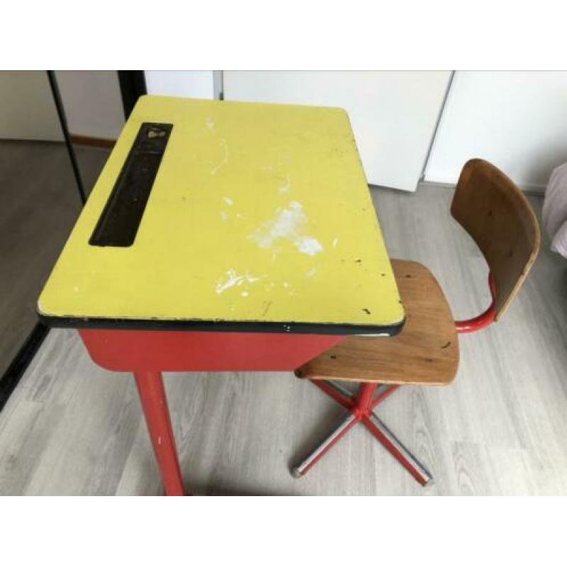 Vintage/Retro Schoolbank/tafel en Stoel