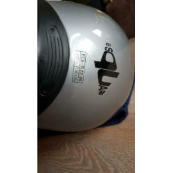 Helm B-square, nog nooit gebruikt !