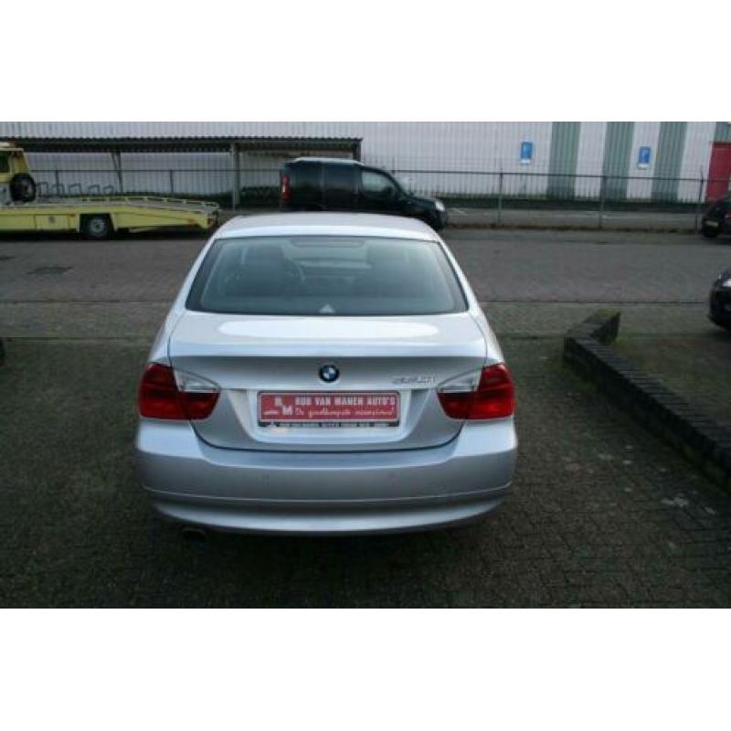 BMW 3-serie 320i Dynamic Executive