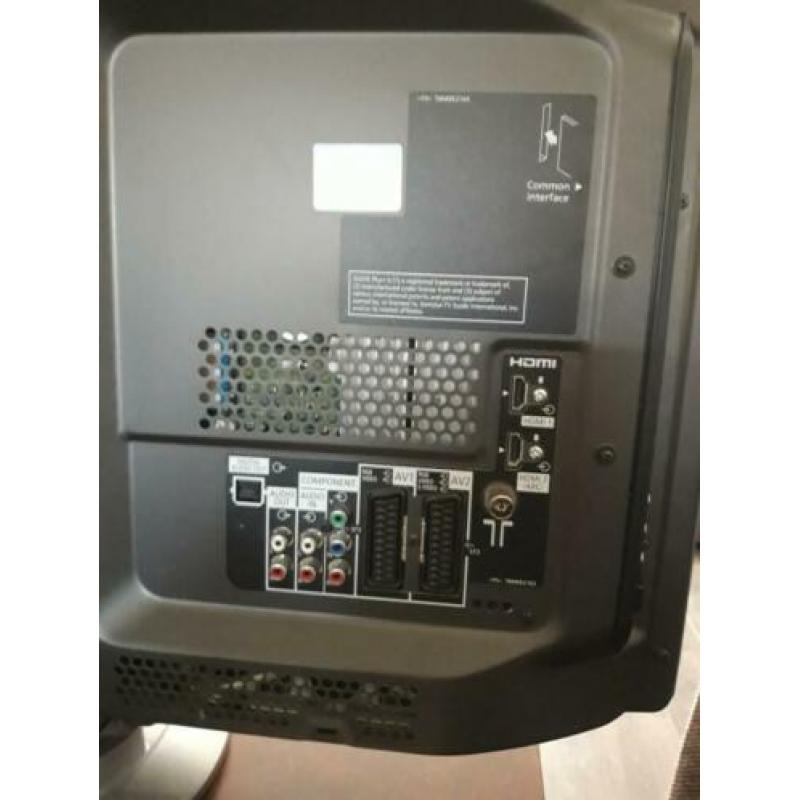 Panasonic tv 107cm