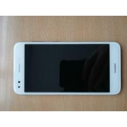 Huawei y6 pro + 2 hoesjes