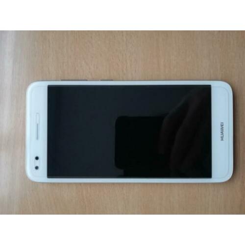 Huawei y6 pro + 2 hoesjes
