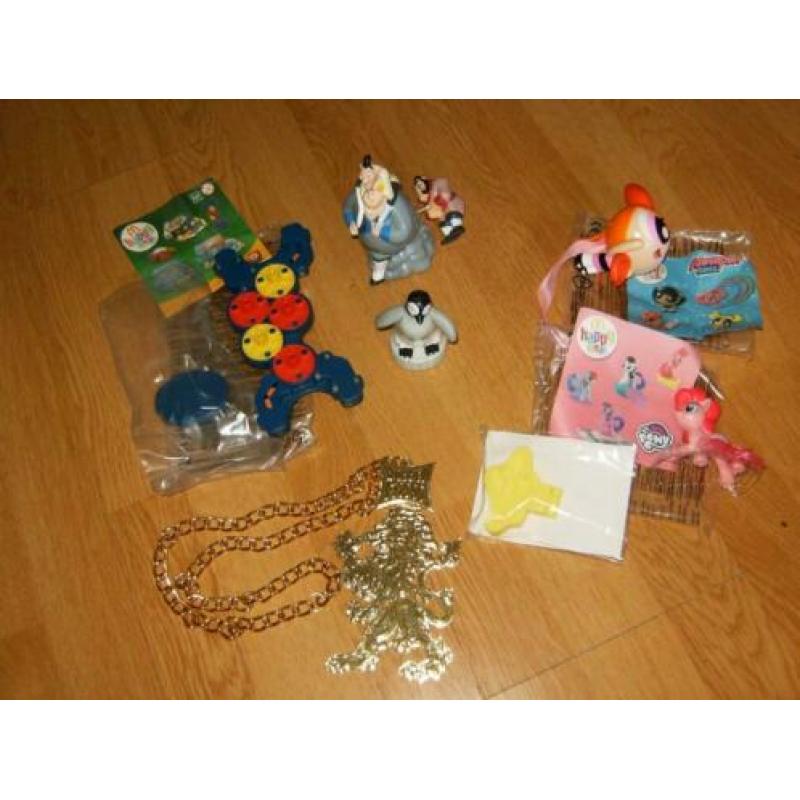 Happy meal speeltjes / dozen van mc donalds