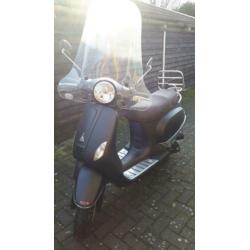 Mooie scooter nog bijna nieuw