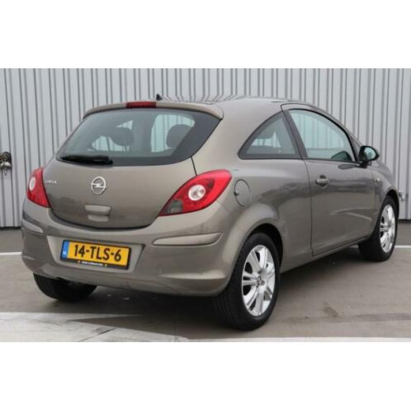 Opel Corsa 1.2 Edition (Airco/LMV/Cruise/NL AUTO!)