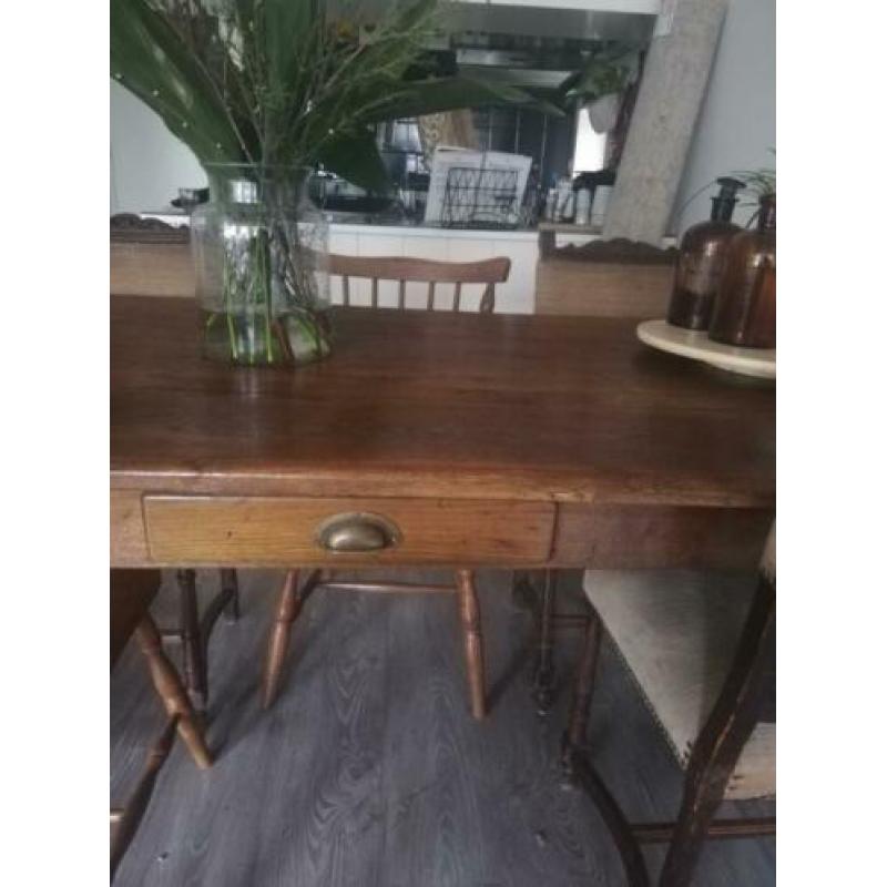 6 persoons eikenhouten tafel