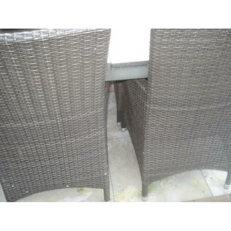 Te koop tuinset met 4 stoelen