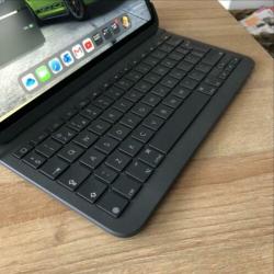 Logitech Slim Folio | iPad Pro 11”