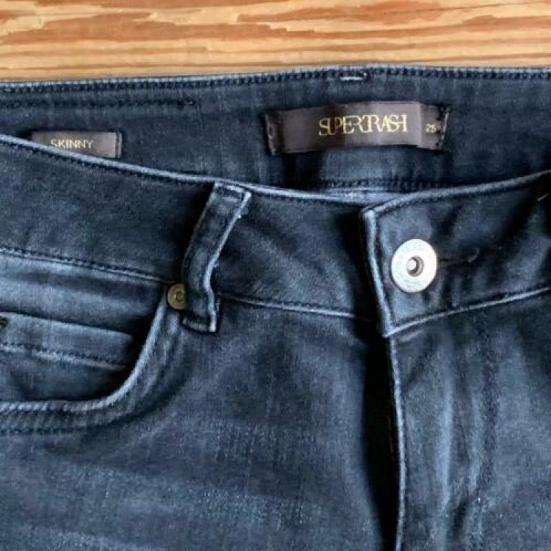 * SUPERTRASH, mt 25 * Grijze skinny jeans Pacey, zgan!