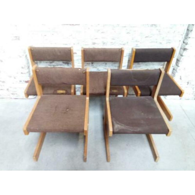 5 vintage design stoelen, op te knappen.