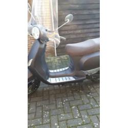 Mooie scooter nog bijna nieuw