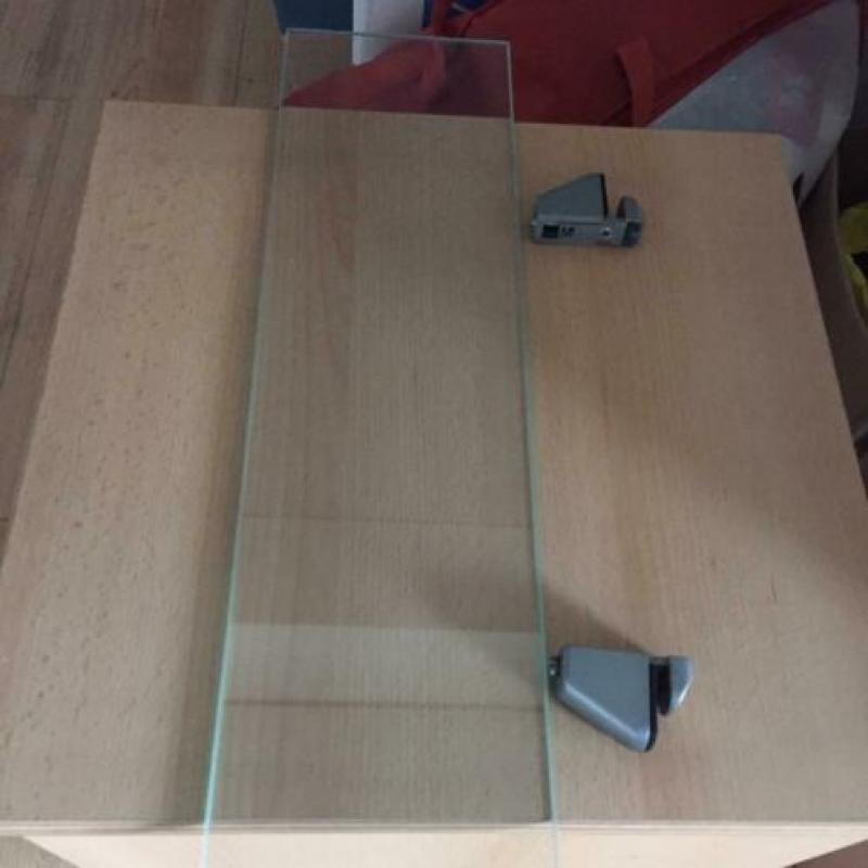 Planchet 60x15 cm glas incl planchethouders, gehard glas