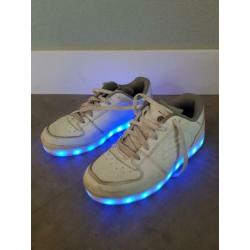 Energy lights skechers mt 36