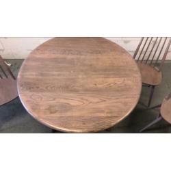 4 Vintage Luigi Ercolani design spijlenstoelen met tafel
