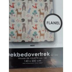dekbedhoes flanel 120x200. nieuw.